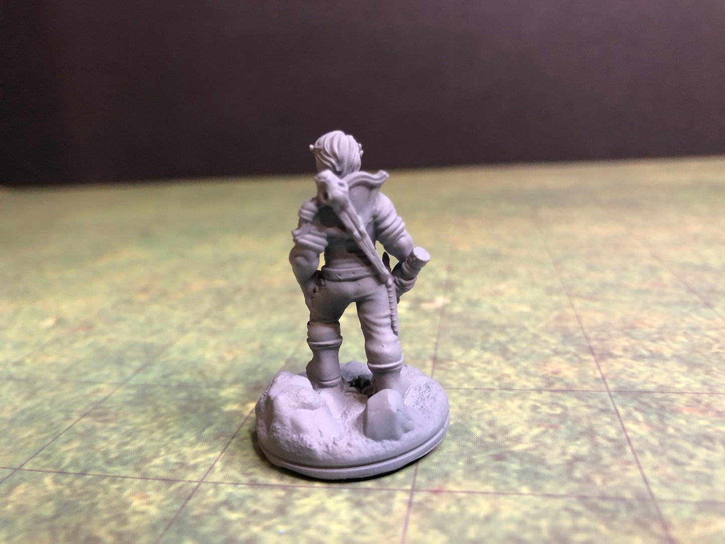 Ranger Miniature – 28-33mm Scale | Hunter Hero for D&D and Pathfinder