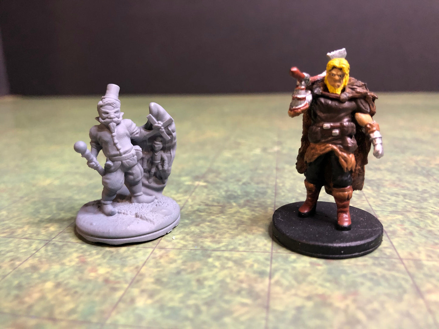 Performance Troupe Miniature Set – 28-33mm Scale | Bards & Entertainers