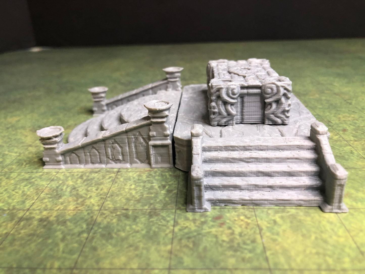 Altar and Dais Playset – 28-33mm Scale | Ritual Shrine & Temple Terrain