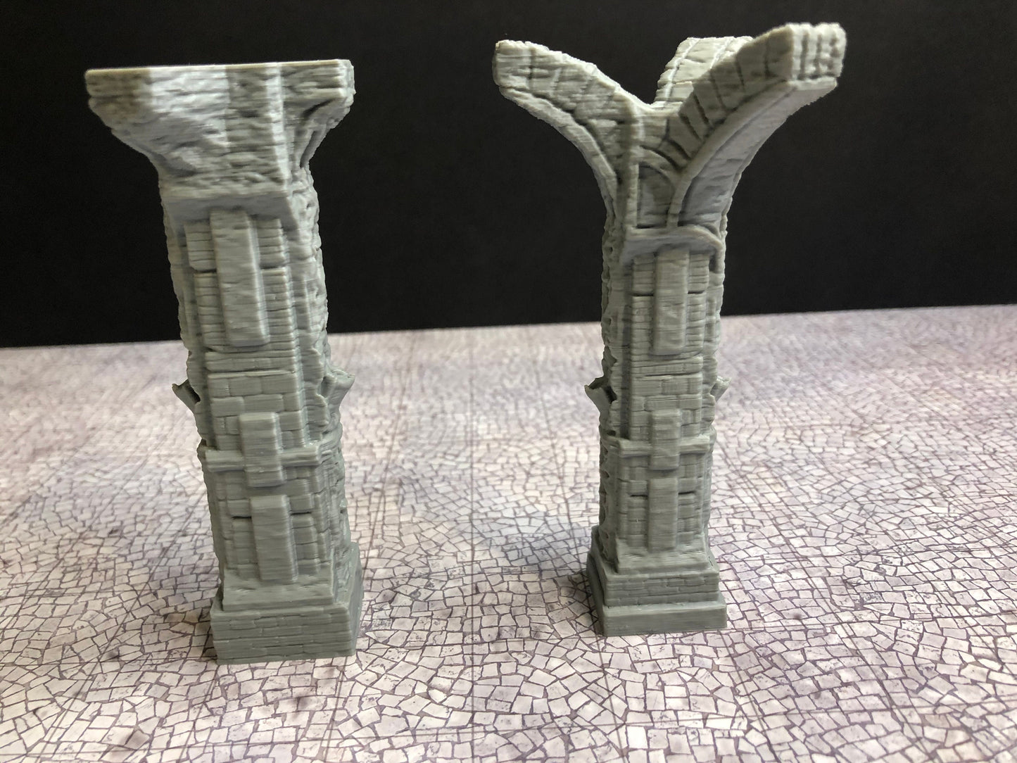 Stone Columns (2-Pack) – 28-33mm Scale | Dwarven Temple & Dungeon Terrain